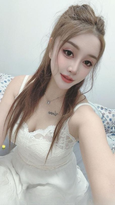 肤白女友感丽莎 图 3