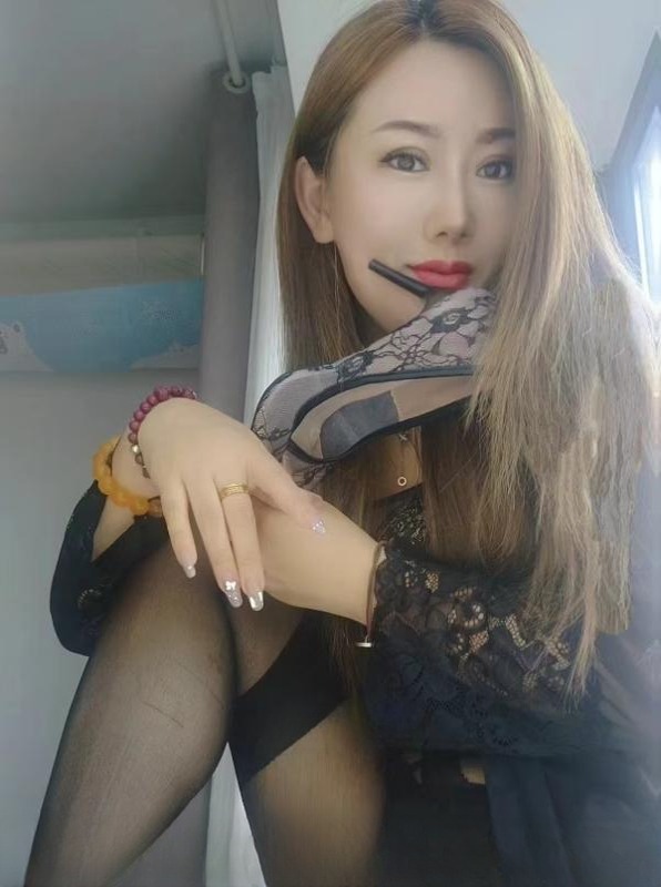 特异功能肥臀骚妇 图 2