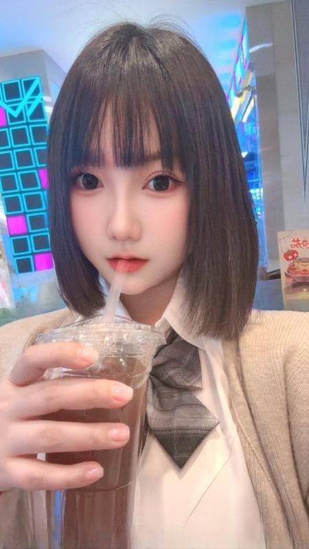 呆萌短发清纯妹子 图 3