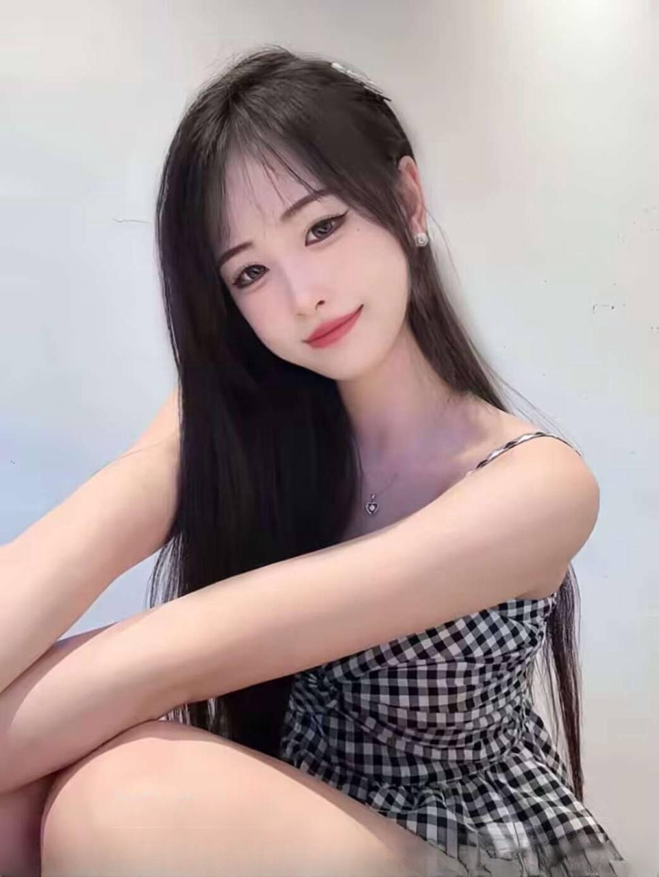 肤白貌美气质美女 图 2