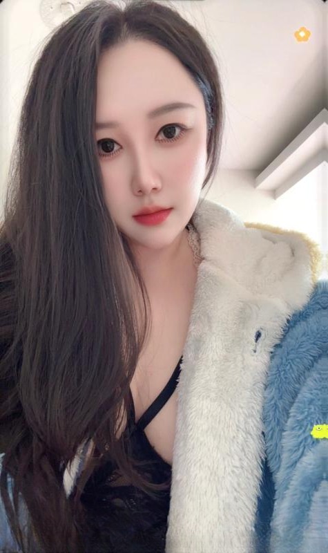 黑丝丰满小姐姐 图 2