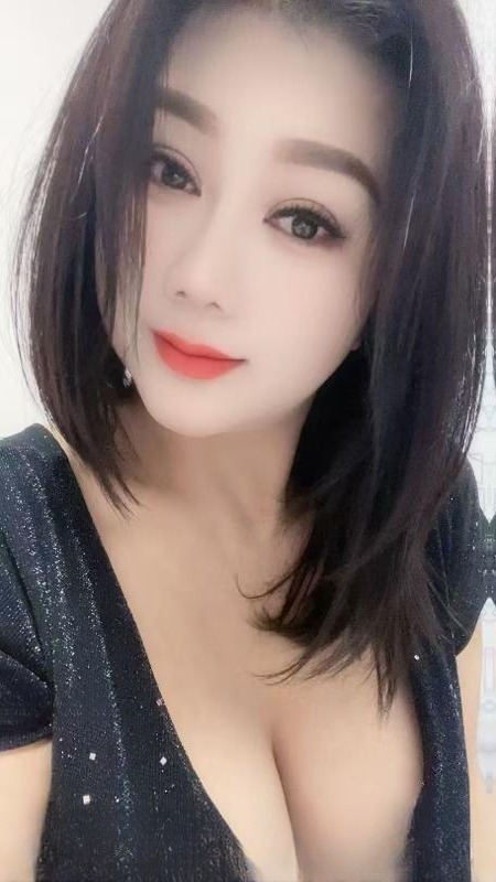 返食老情人D杯素素