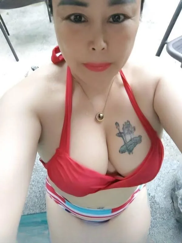 肥臀欧美范熟女 图 2