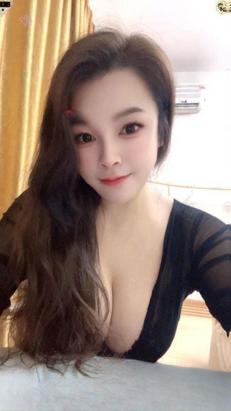 健身小骚妇前凸后翘 图 2