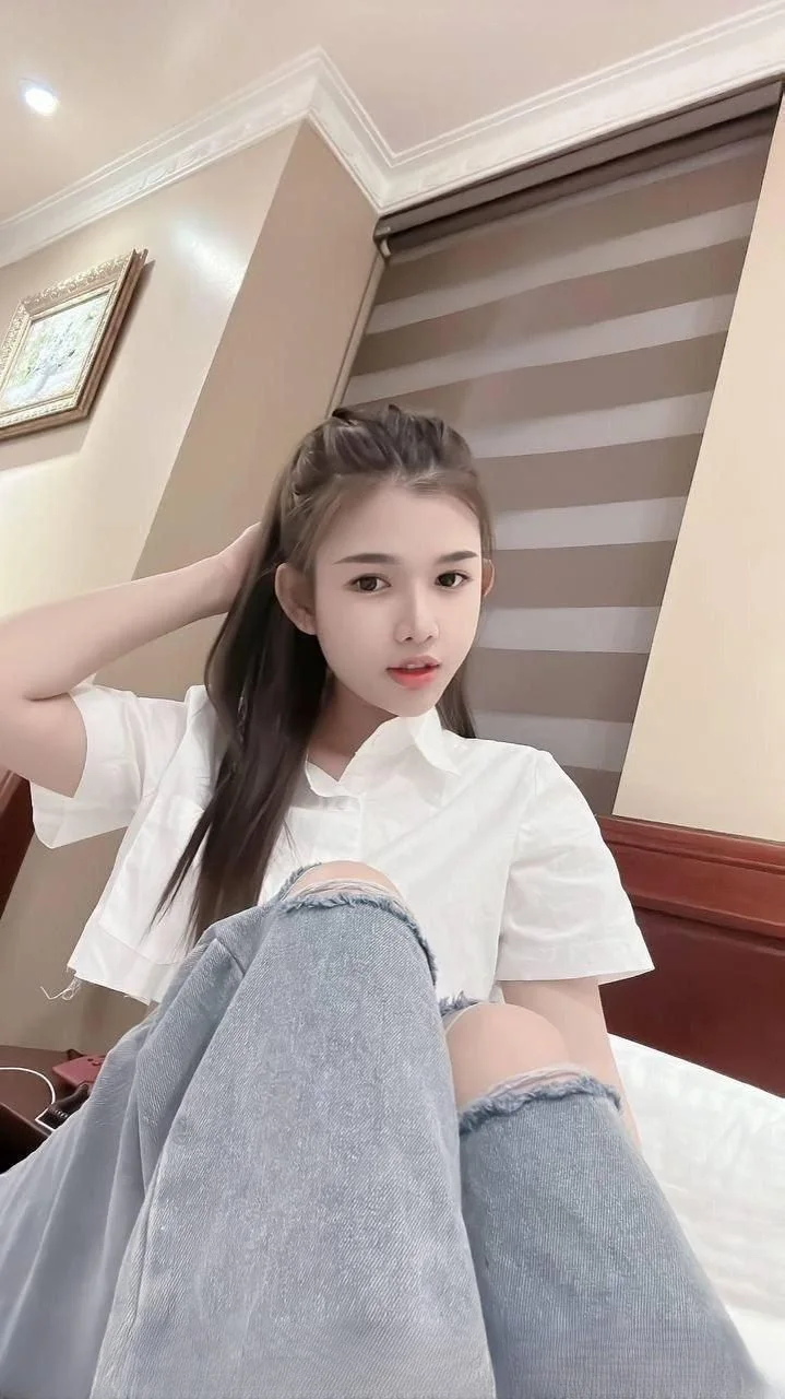 丰满大波热情妹子 图 2