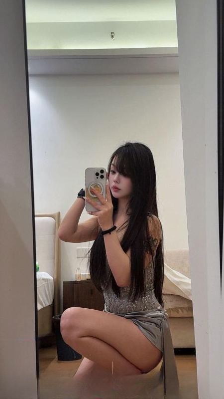 二街肤白翘臀御姐 图 3