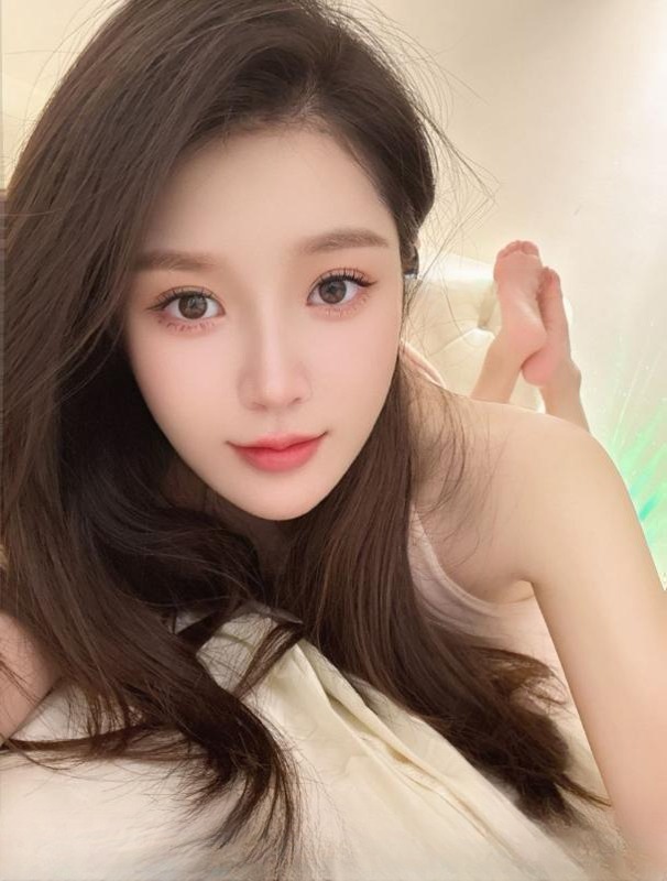 胸大肤白完美女友悠悠 图 3