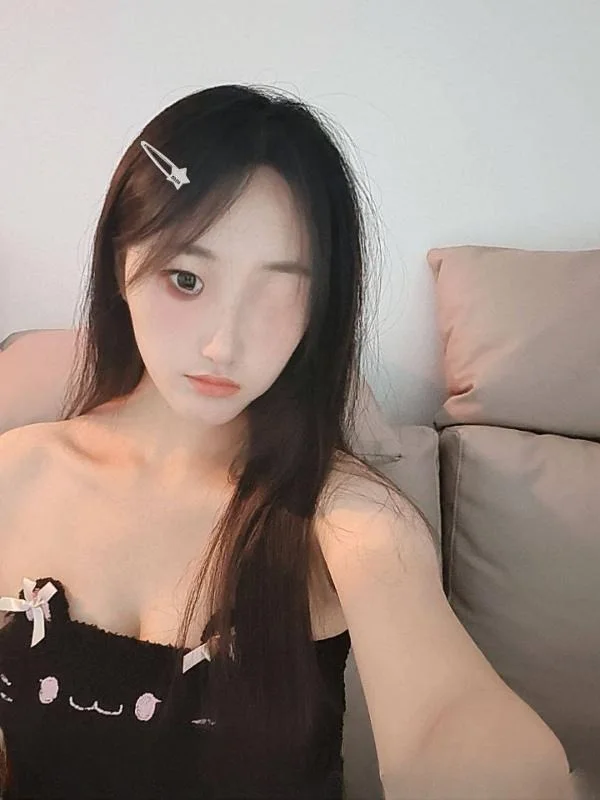 大长腿小芸 图 2