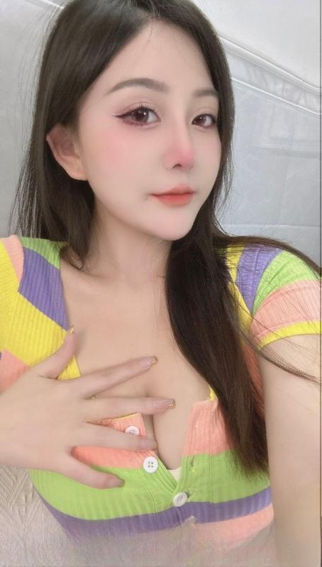 菲菲大奶F杯