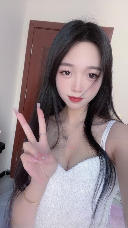 苗条嫩妹彤彤