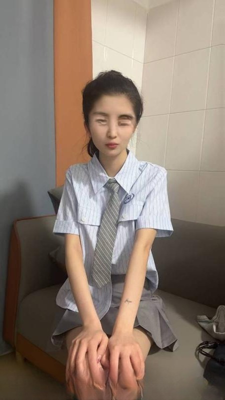 刚下海小姐姐 图 4