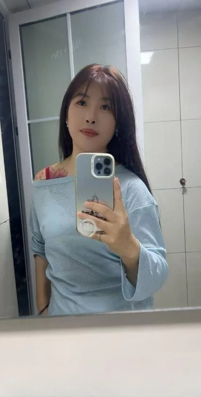 黑丝情趣风骚小妹 图 4