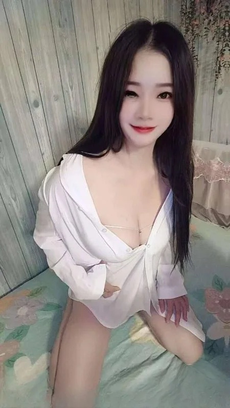 嫩妹性感小月 图 3