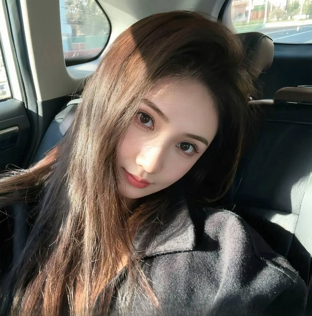 大三嫩妹赚生活费