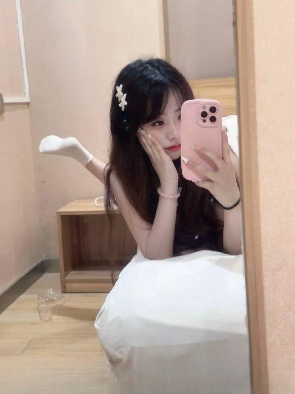 清纯甜美的妹子 图 2