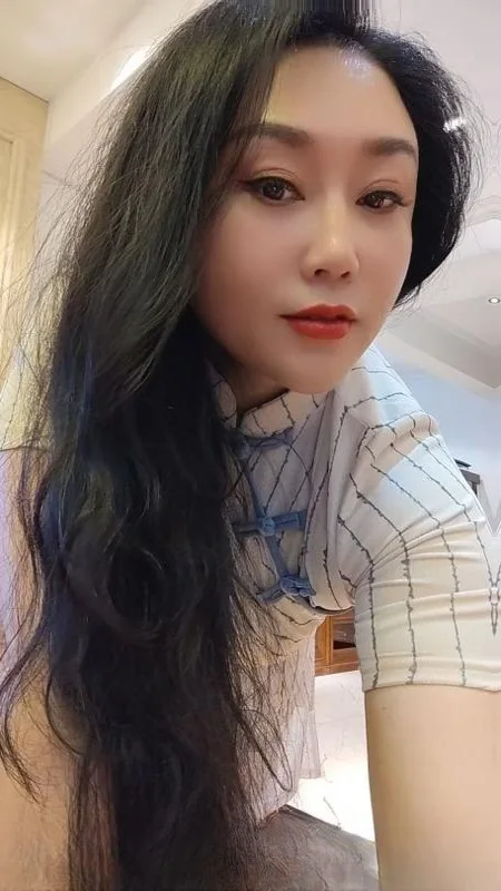 潮喷毒龙骚货小青 图 3