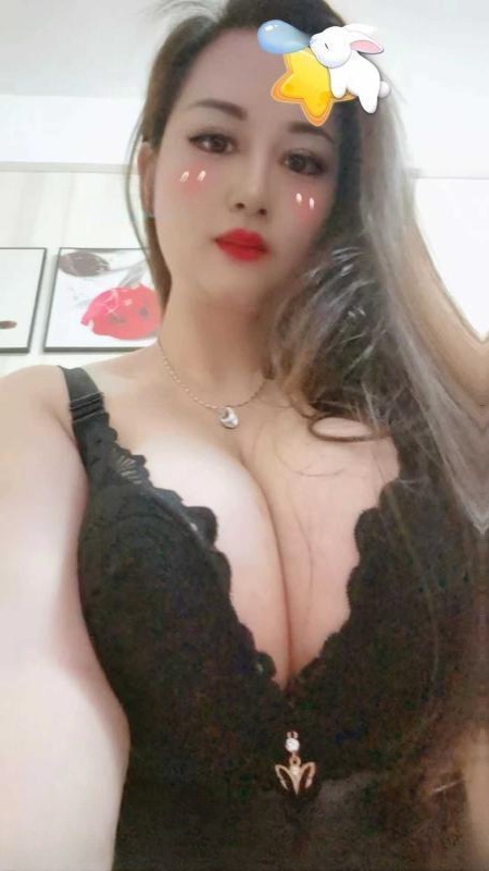 巨乳大胸姐 图 2