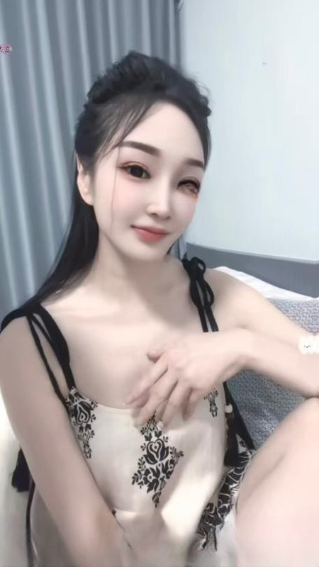 性感制服小璐 图 2