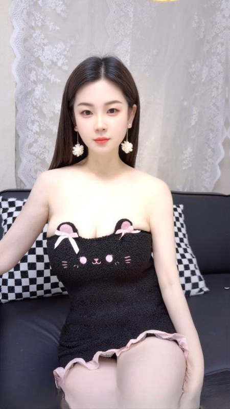 蜀山白嫩妹