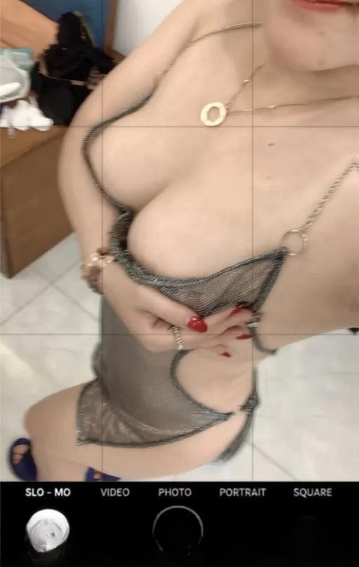 翘臀胸大美女 图 2