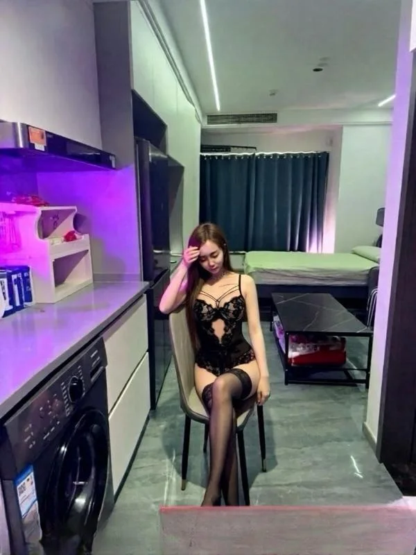 沙坪坝绝美淫妻 图 3