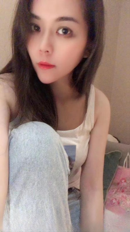 翘臀大胸御姐