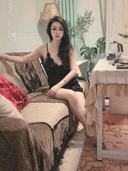 朝阳丰满大胸颜值老师