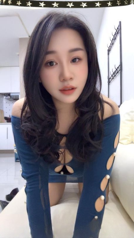 滨江美胸老板娘 图 2