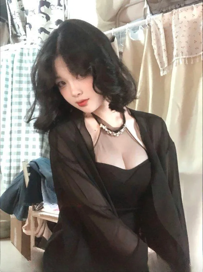纯欲兼职一线天妹妹 图 2