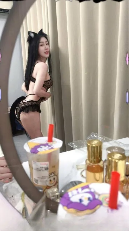 情趣诱惑完美炮架老师 图 2