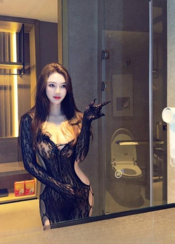 东莞车模身材铭铭