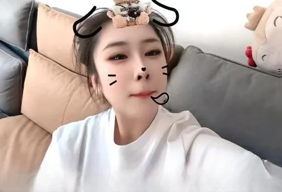 极品全能型三通美女 图 4