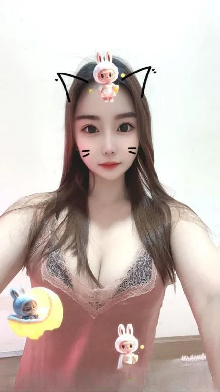 武昌妹子苗条身材