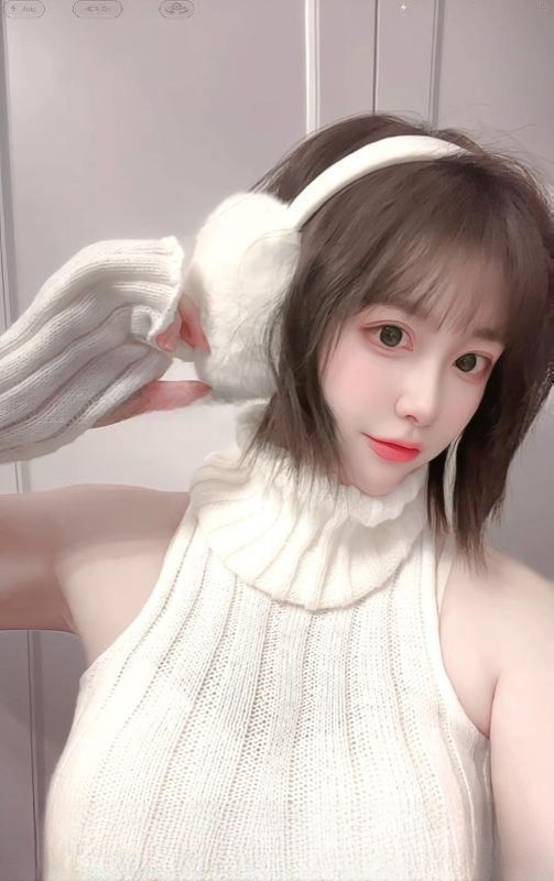F奶短发大眼逸涵