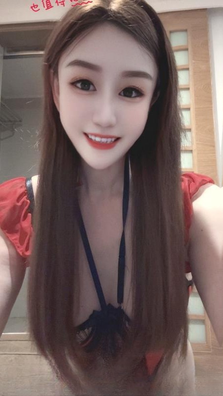 肤白长腿依依 图 3