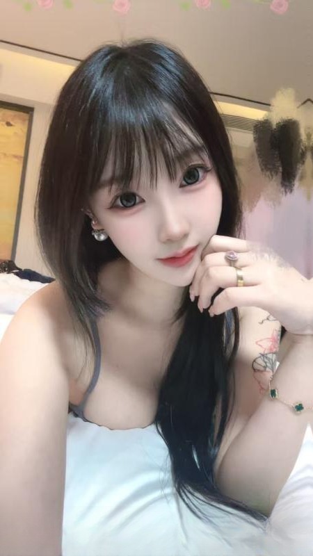 海珠性感大波美媚
