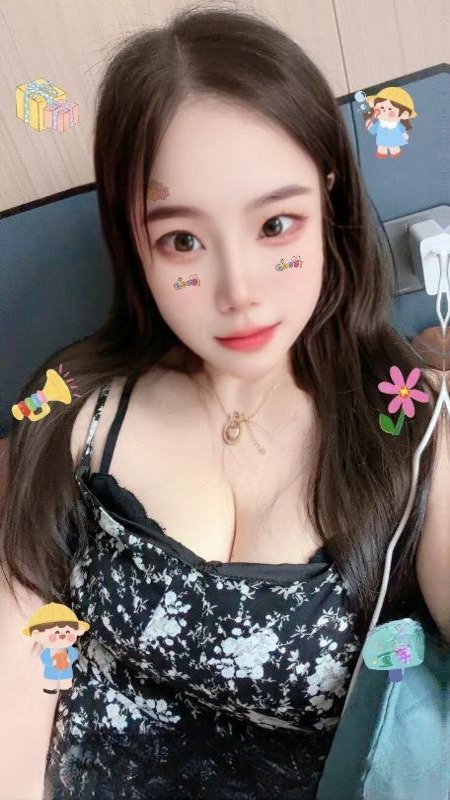 雪白肤丰乳美妇 图 3