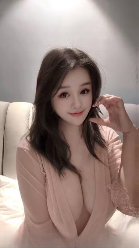 武侯巨乳少妇伊娃 图 2