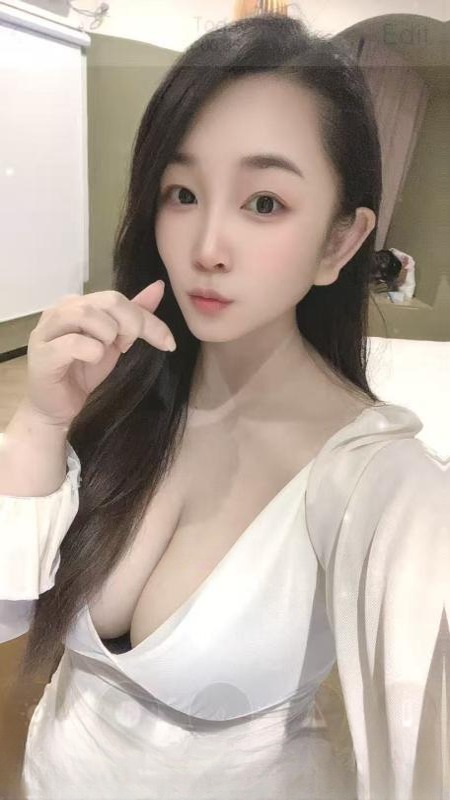 东湖风骚大乳芷沫