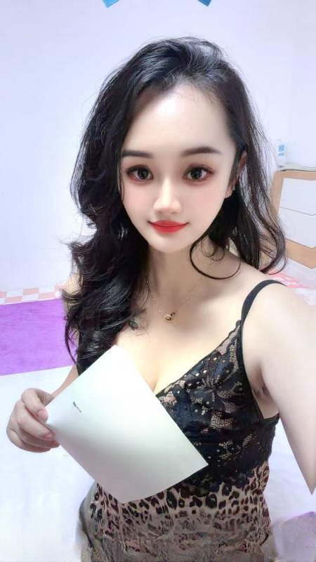 罗湖舌吻悠悠