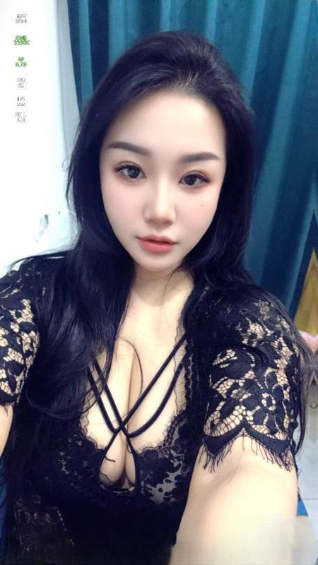 滨江肉臀老板娘