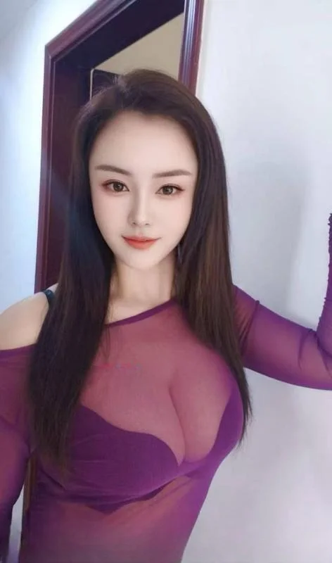 大波性感少妇 图 2
