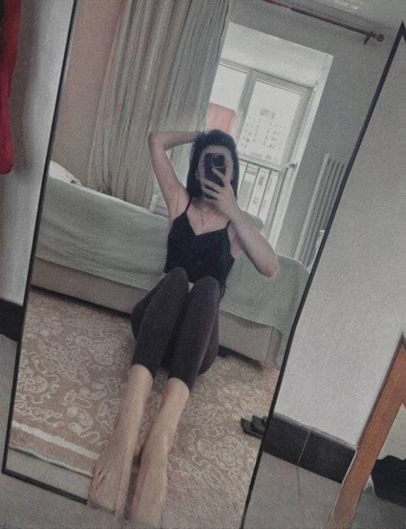 性感大长腿颜值御姐 图 2