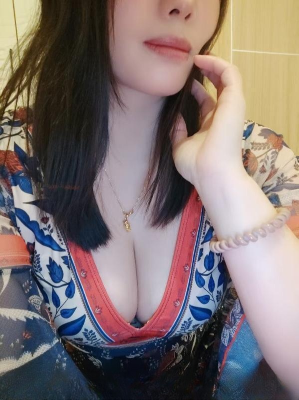 郫都区肥臀熟女 图 2