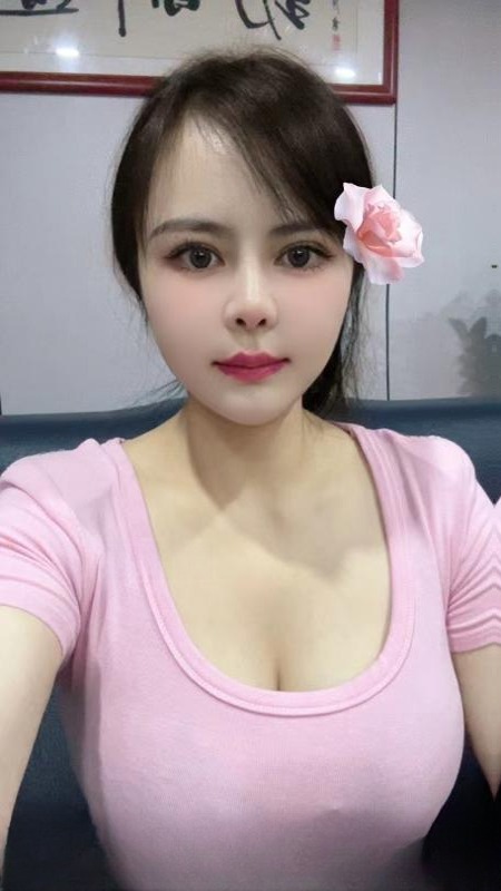 高新大胸少妇 图 3