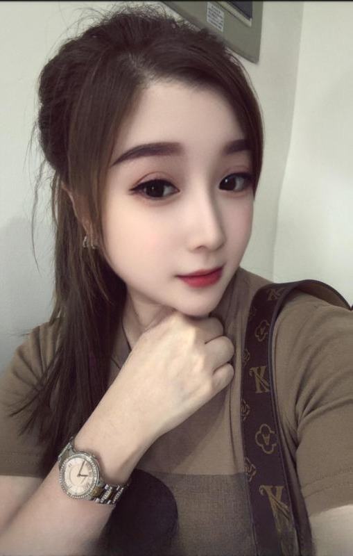 东门气质御姐 图 2