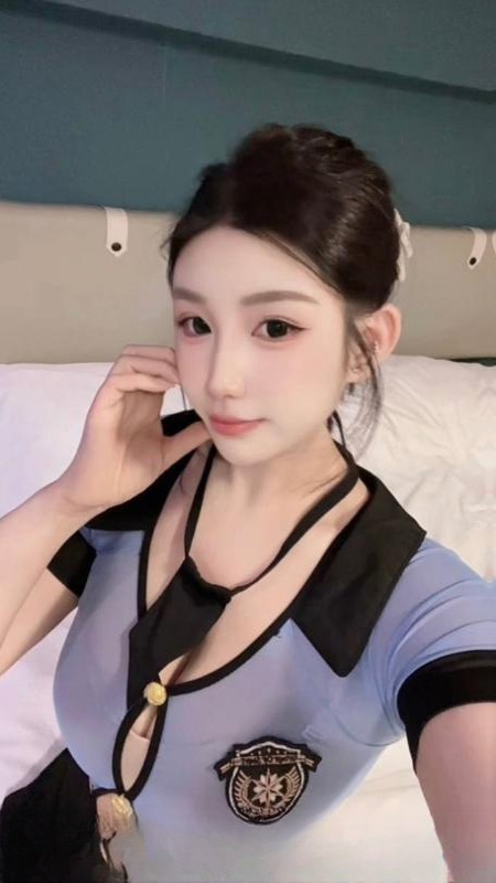 南开性感大奶妹布丁 图 2