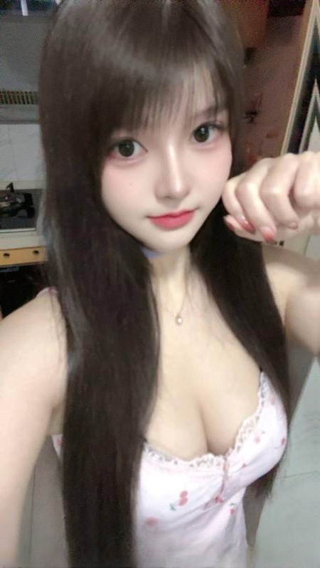 龙岗纯欲大奶萌妹