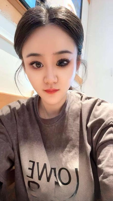 性感骚女 图 2