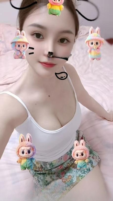 黄石性感小辣妹 图 2